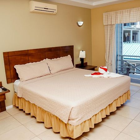 Hotel Casona Del Lago Flores Exterior photo