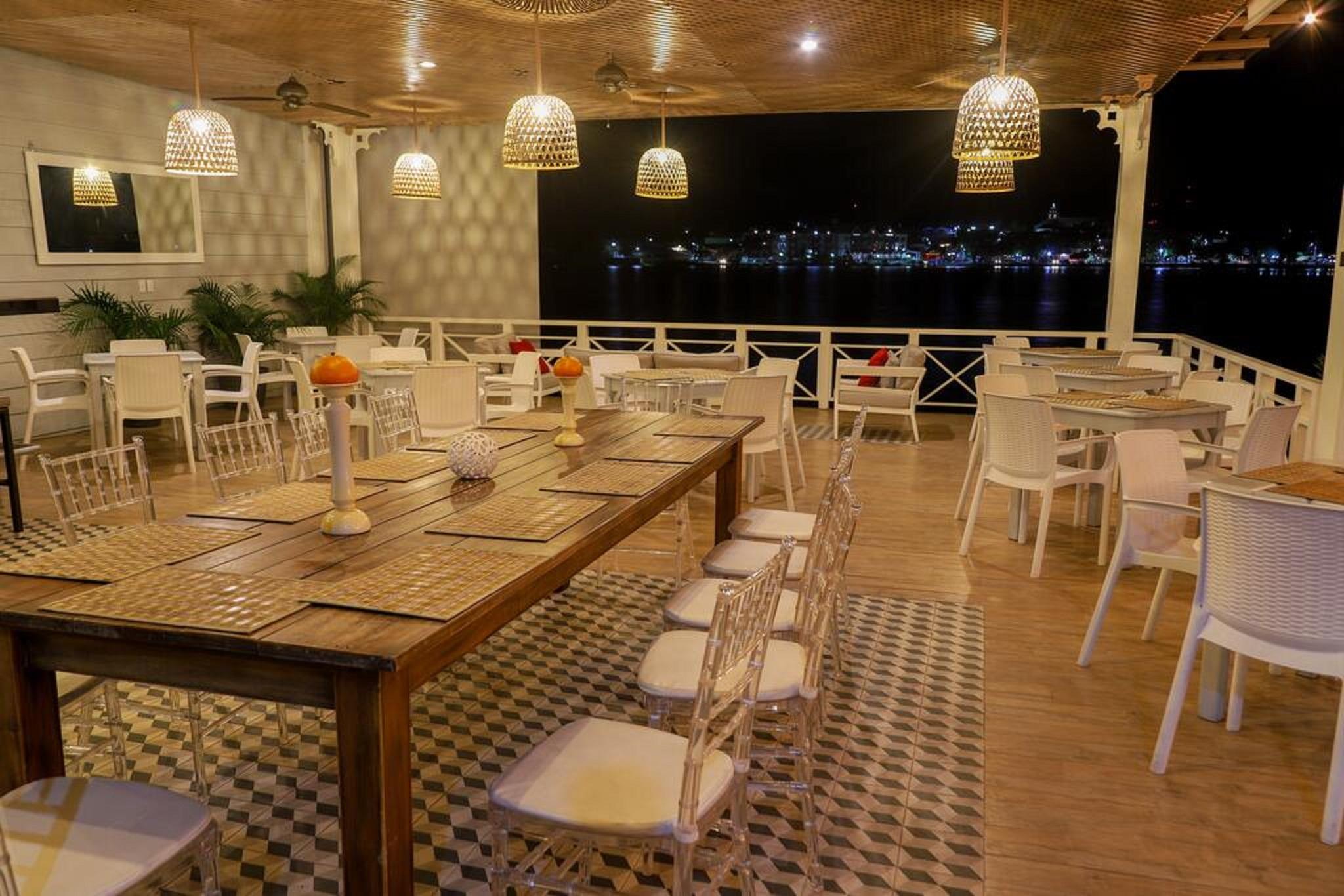Hotel Casona Del Lago Flores Exterior photo