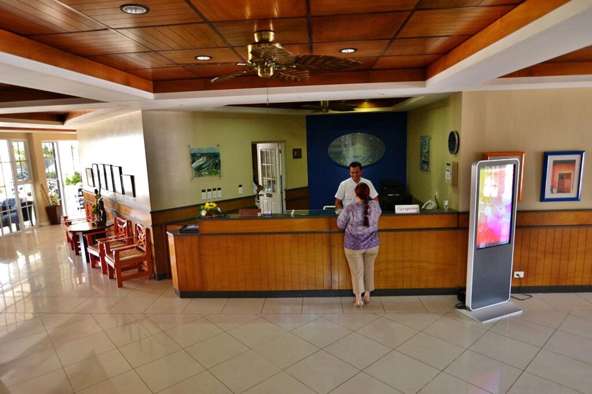 Hotel Casona Del Lago Flores Exterior photo