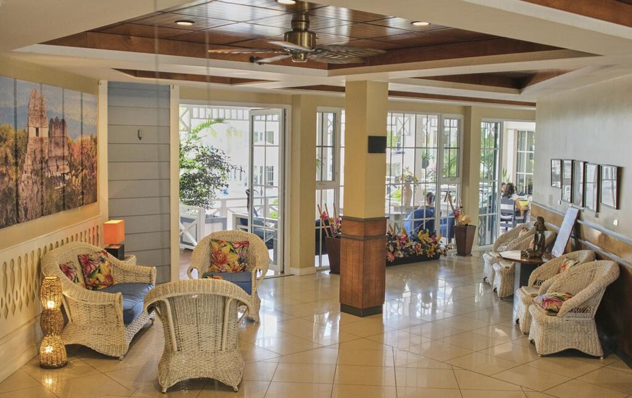 Hotel Casona Del Lago Flores Exterior photo